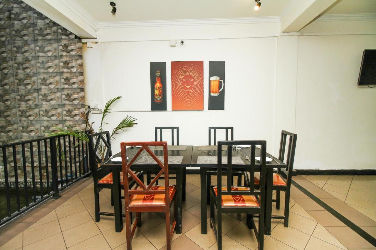 Hotel Nathaliya Katunayaka Esterno foto